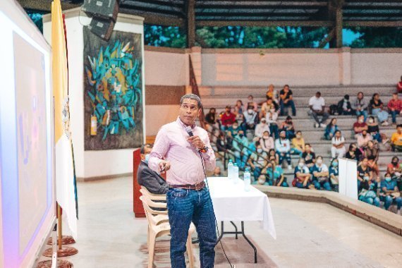 Intervención del rector UPB Pbro. Raúl Jordán Balanta. 