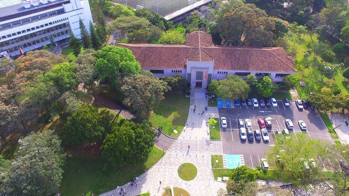 Bloque Escuela de Derecho y Ciencias Políticas UPB