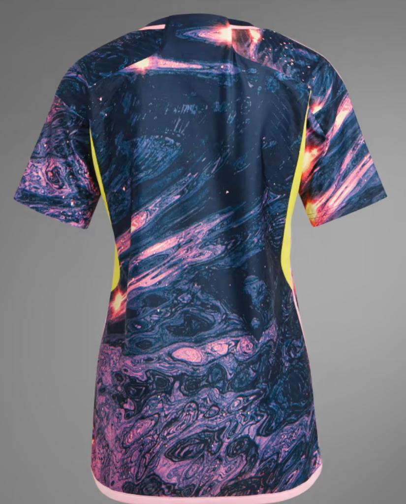 Camiseta de fútbol femenino lado trasero 