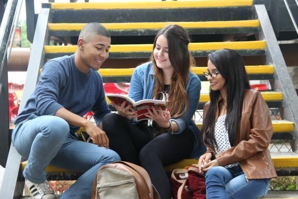 Estudiantes de pregrado de la UPB