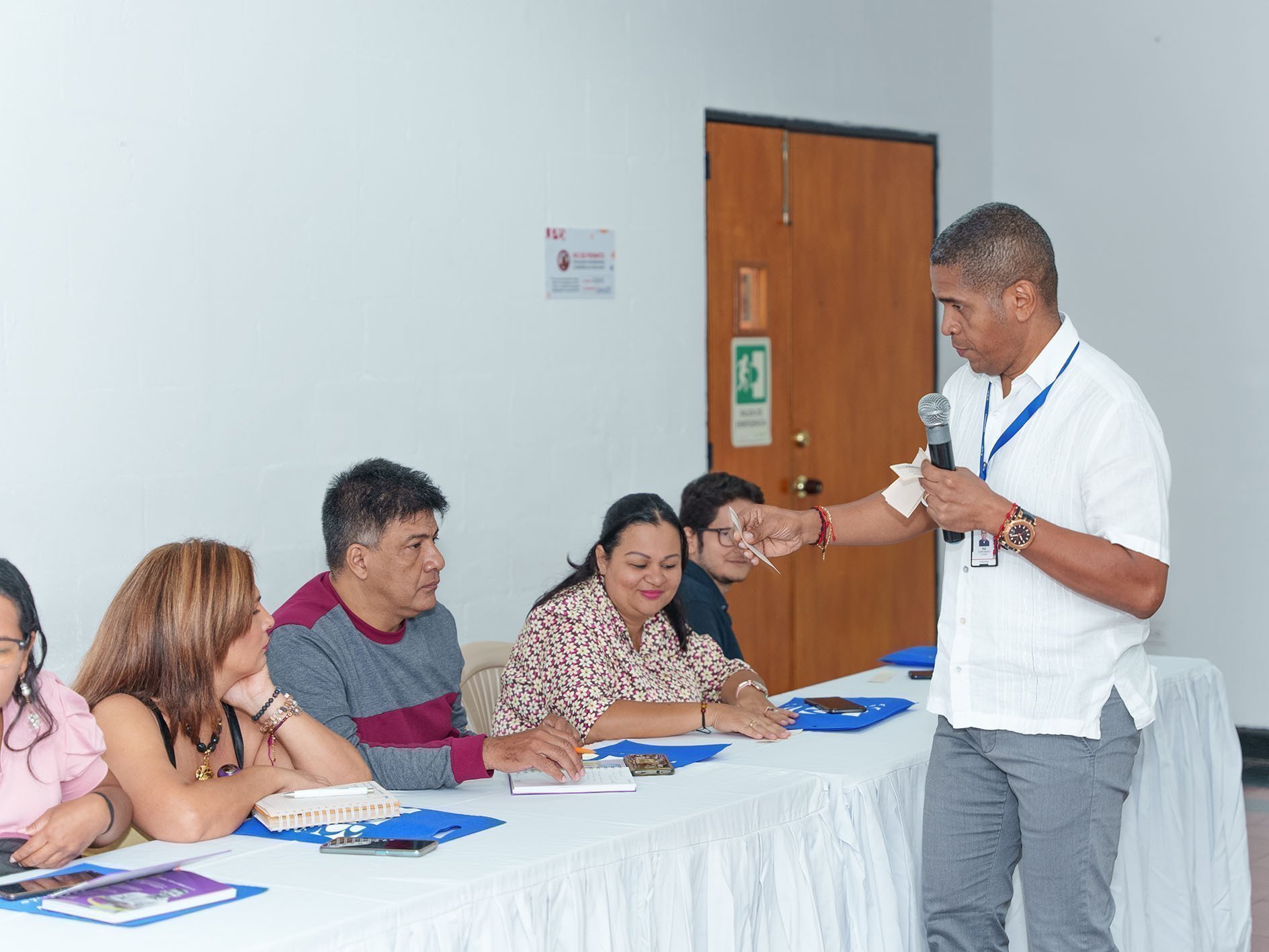 Actividad para periodistas en la conferencia