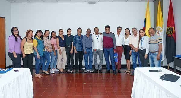 Periodistas del municipio con el rector 