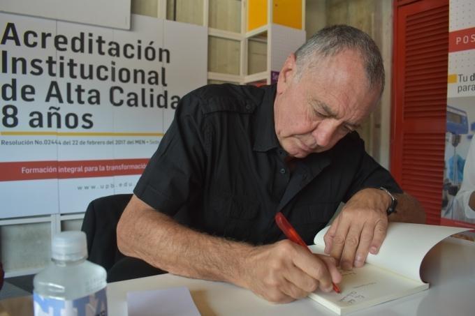 Primer día de Gilles Lipovetsky en la UPB con la presentación de su conferencia El nuevo mundo del lujo 