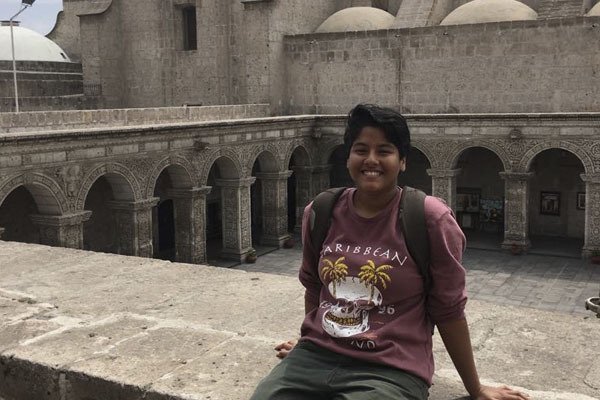 Hellen Hurtado Hernández, en la Universidad Católica San Pablo de Arequipa (Perú).