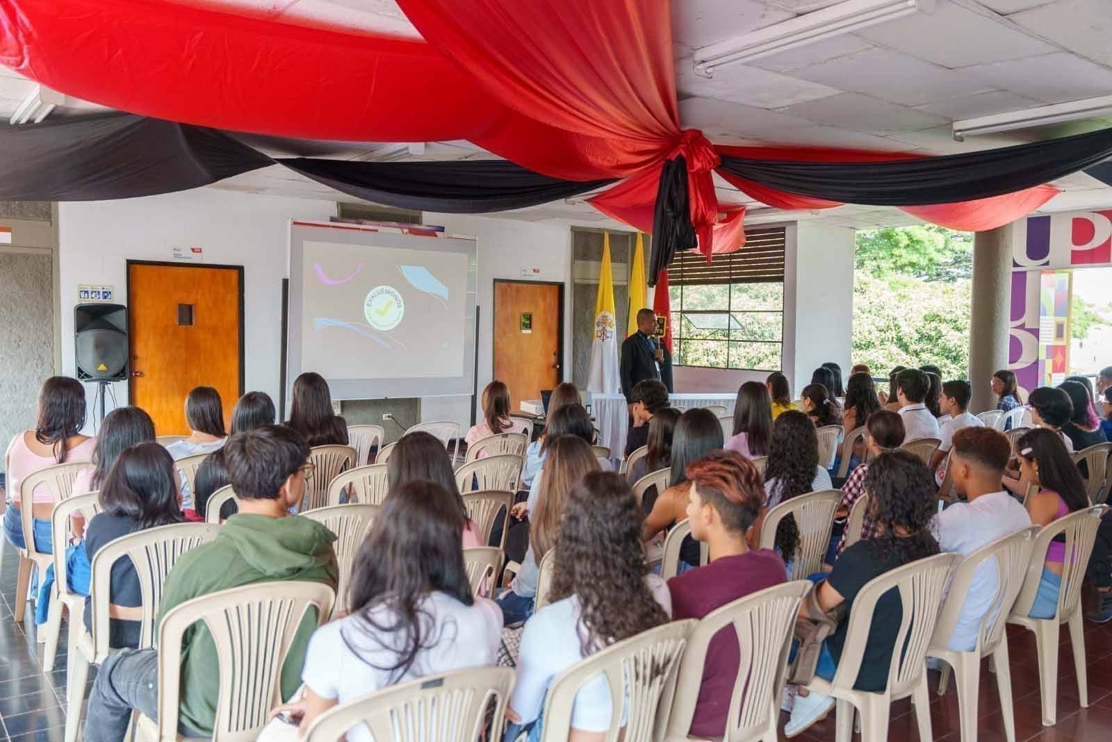 Estudiantes en Inducción 