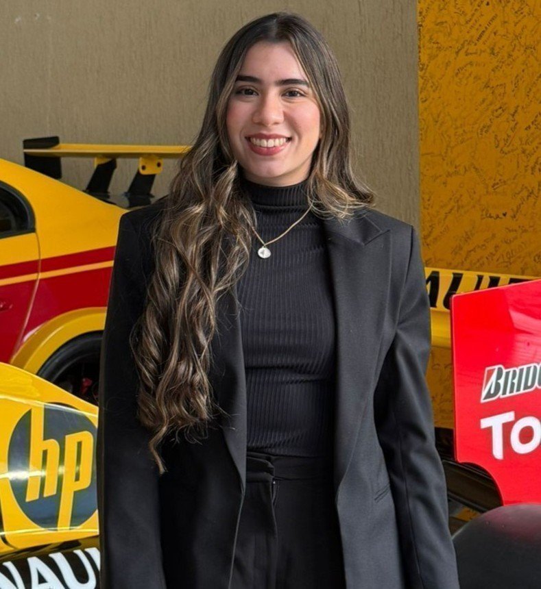 Egresada - mención de honor