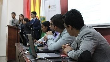 Estudiantes se preparan para el Modelo OEA 