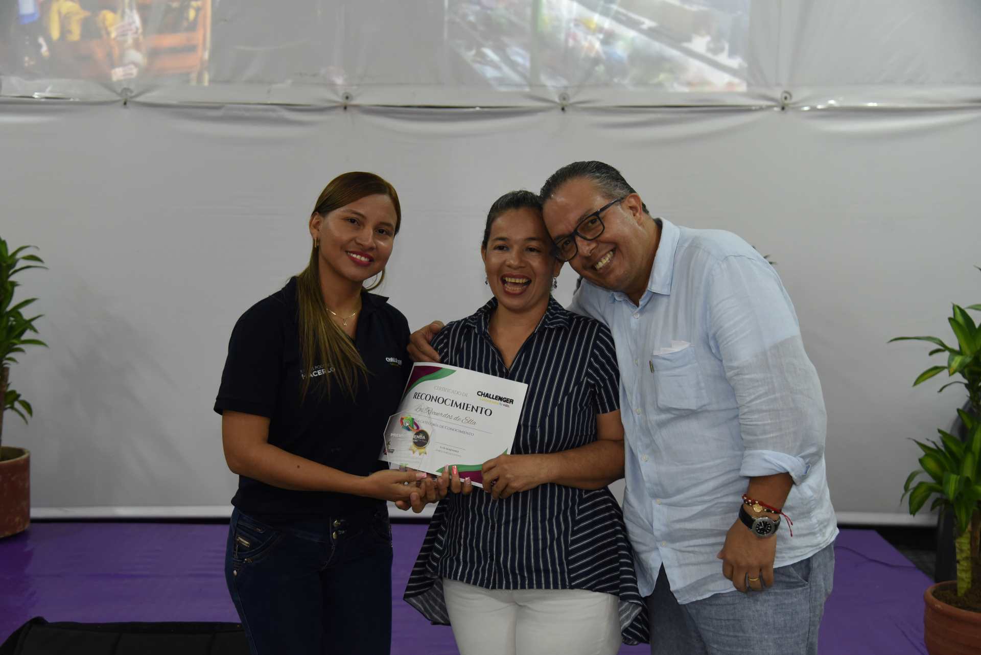 Tenderos premiados en la carpa académica Alianzas que Construyen