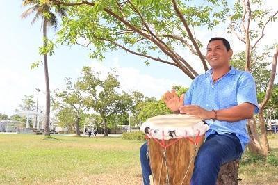 Tevinson Díaz ha compuesto canciones con ritmo de cumbiamba porros cumbias y mapalé. Hasta la fecha le han grabado 20 canciones