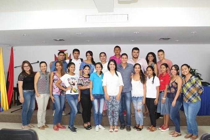 Carlos Mario Donado Pestana participó en la actividad “Egresado Vuelve a las aulas” y compartió sus experiencias laborales con los estudiantes de Ingeniería Agroindustrial.