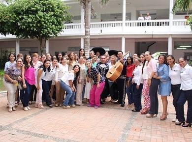 Mujeres madres y trabajadoras de la UPB