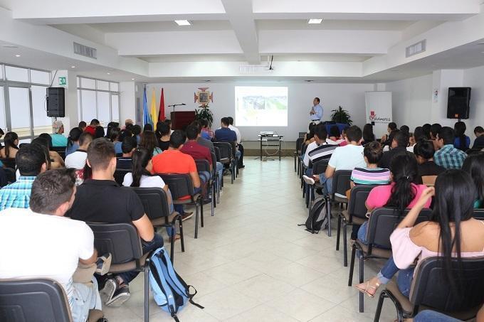 La actividad académica significó un gran aporte para el desarrollo intelectual y la formación de los ingenieros en formación