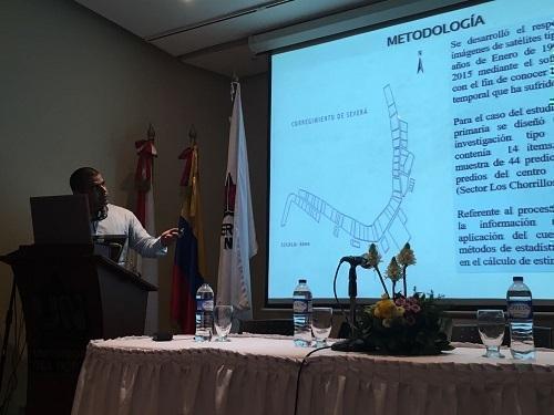 Jorge Rafael Villadiego Lorduy durante su ponencia