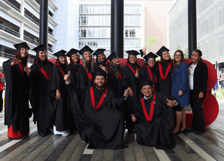 Primera cohorte de graduados en Psicopedagogía virtual