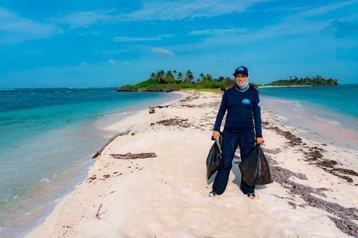 Docente del programa de Ingeniería Sanitaria y Ambiental de la UPB Montería, PhD. Nubia Mireya Garzón Barrero, participó en la IX Expedición Científica SeaFlower 2022