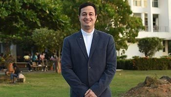 Presbítero Juan Camilo Restrepo Tamayo