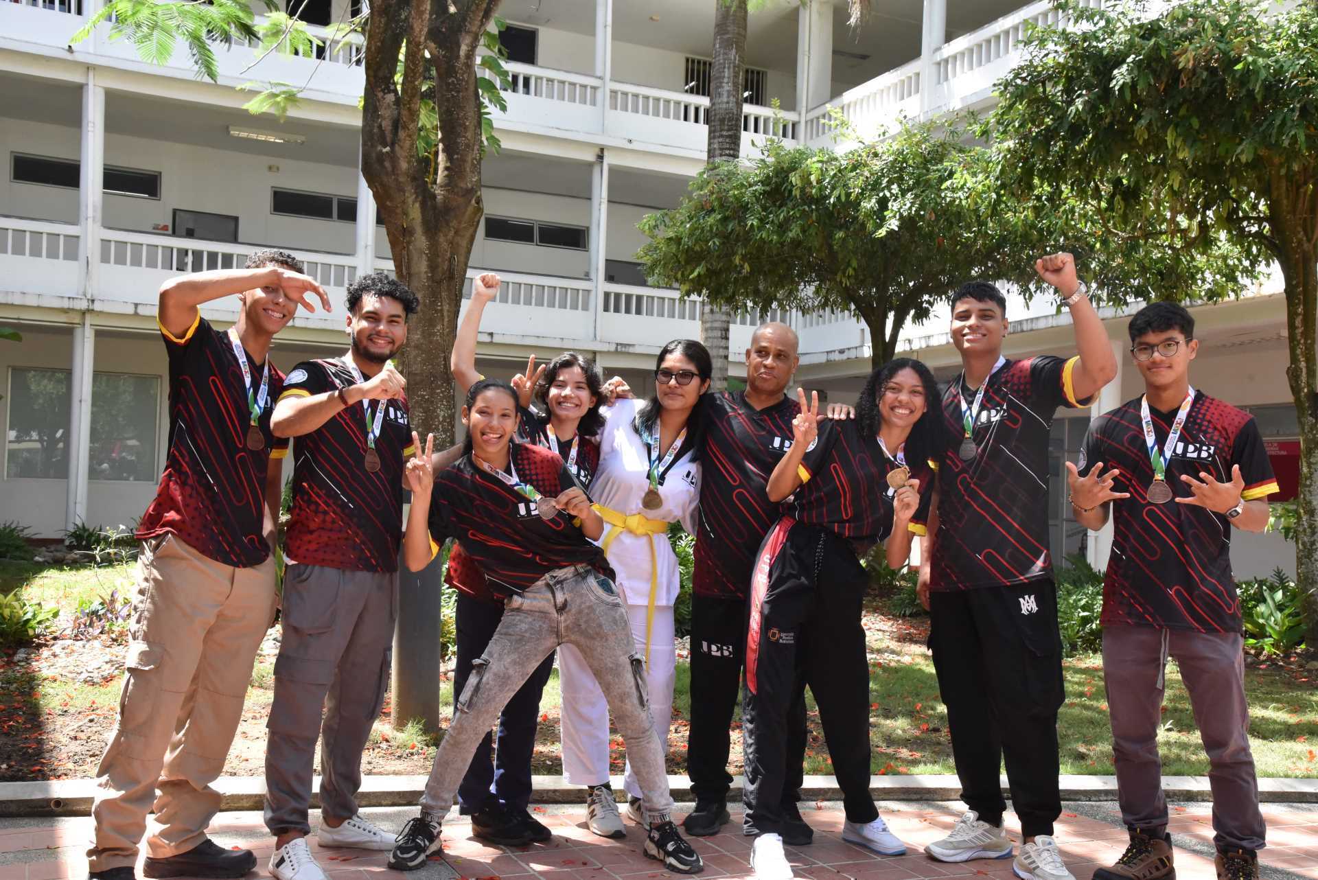 Equipo Taekwondo UPB Montería JUR 24