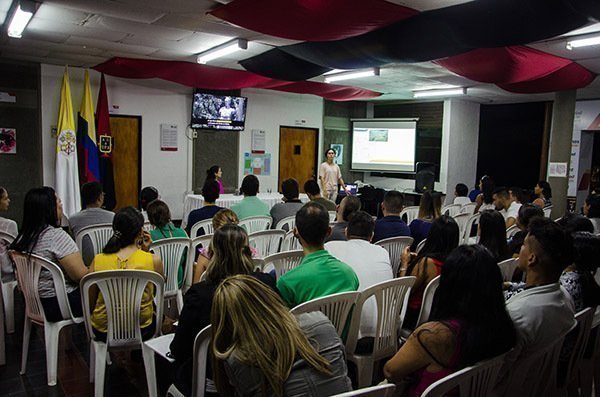 Conferencia Investigar en Administración 