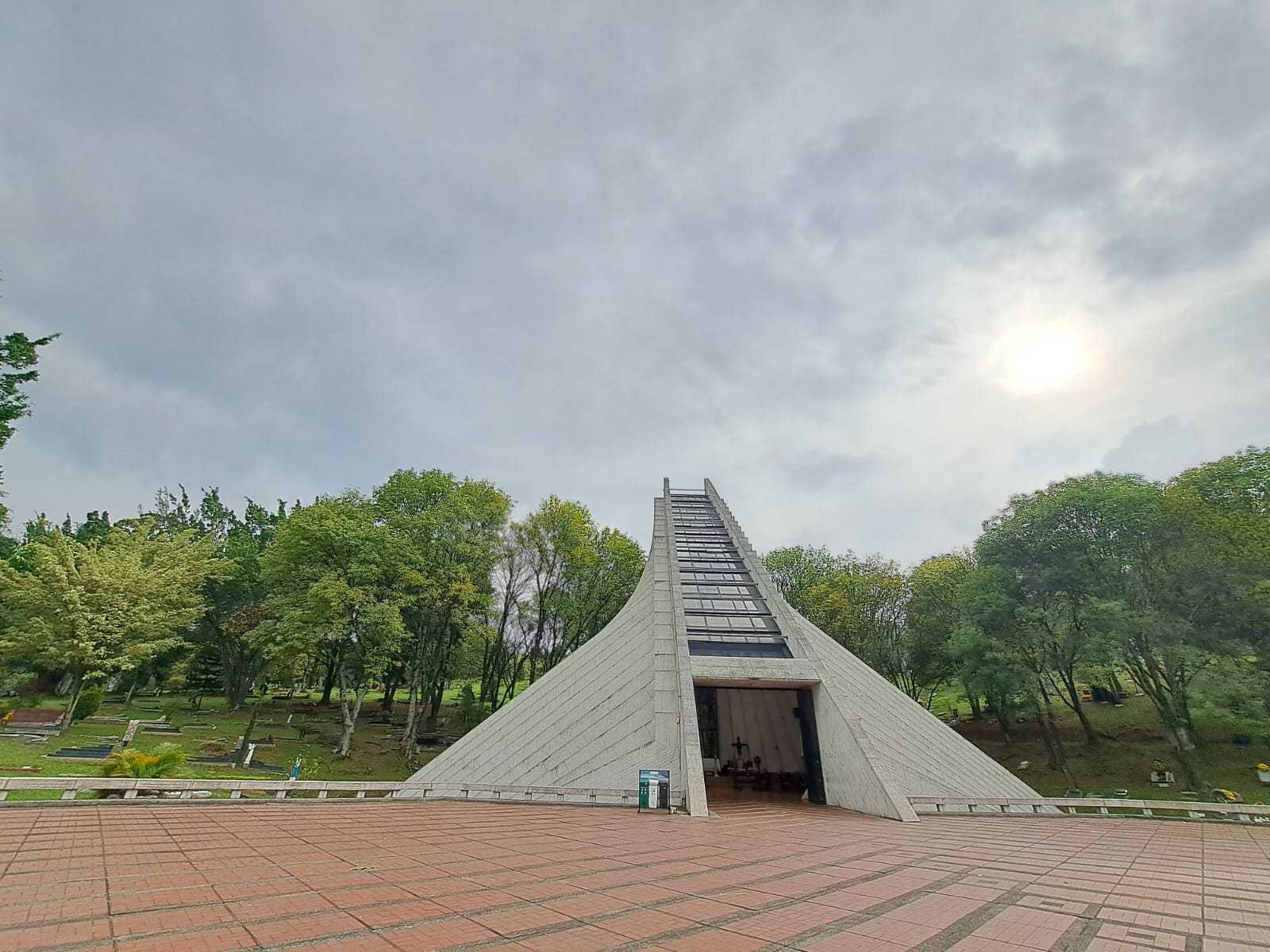 Templo del Parque Cementerio Campos de Paz