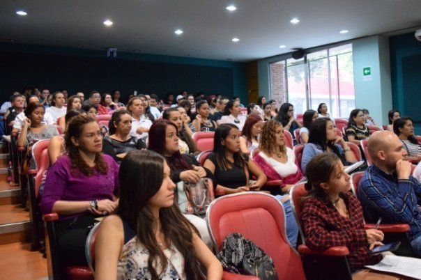 Aprender inglés en UPB: 70 becados estudiarán gracias a convenio