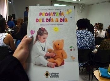 Libro de pediatría día a día de la Universidad Pontificia Bolivariana