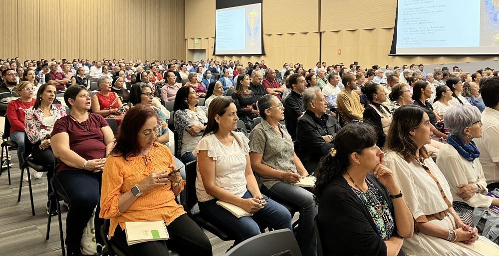 Encuentro de formación teológica y pastoral en Medellín en la UPB