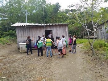 Estudiantes en Nueva Colonia