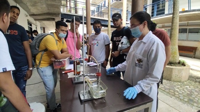 Foto Tipo In2 vive la ciencia