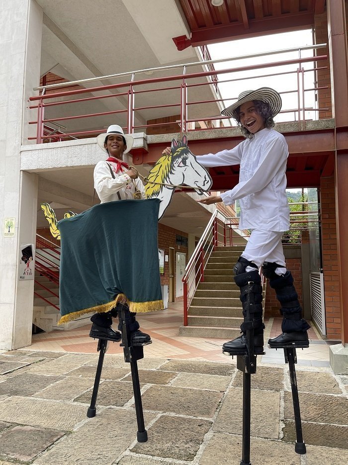 Foto Tipo In3 Festival de Danzas