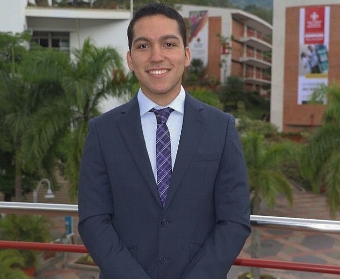 Foto Tipo Interna1 Estudiante beca canadá